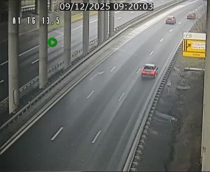 Traffic live webcam Luxembourg Senningen - A1 direction Luxembourg - BK 13.5