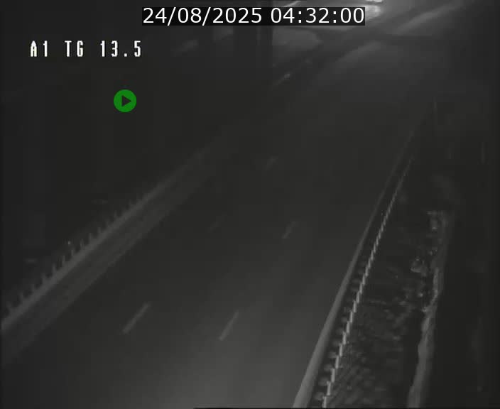 Traffic live webcam Luxembourg Senningen - A1 direction Luxembourg - BK 13.5