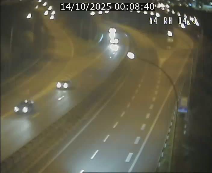 Traffic live webcam Luxembourg Leudelange - A4 - BK 4.9 - direction Luxembourg