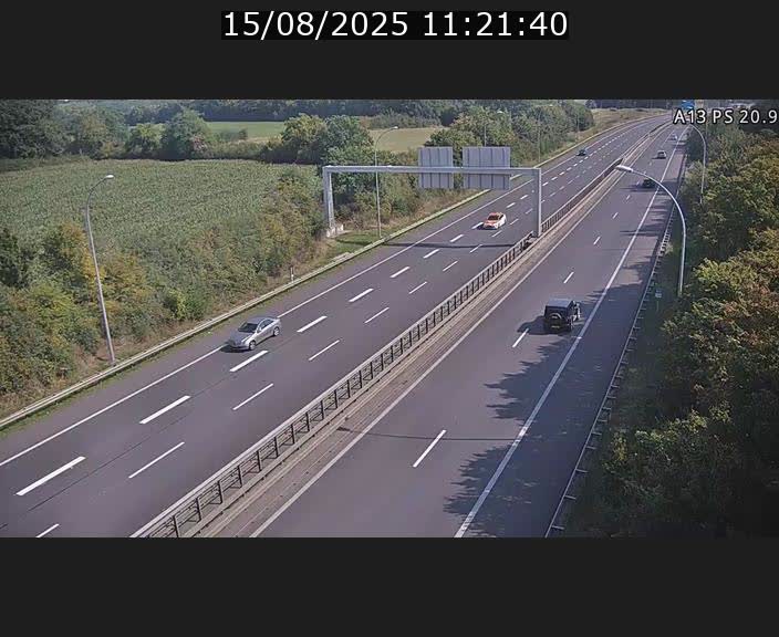 Traffic live webcam Luxembourg Croix de Bettembourg, rond-point d'Hellange - A13 direction Allemagne - BK 20.9