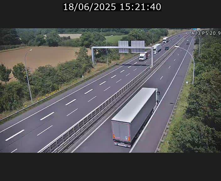 Traffic live webcam Luxembourg Croix de Bettembourg, rond-point d'Hellange - A13 direction Allemagne - BK 20.9