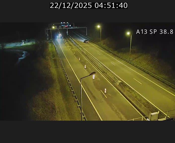 Webcam autoroute A13 à l'entrée ouest du tunnel Markusbierg à Schengen. Vue orientée vers le tunnel et l'Allemagne