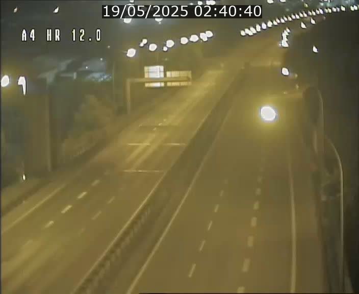 Traffic live webcam Luxembourg Jonction Foetz - A4 - BK 12.0 - direction Esch sur Alzette