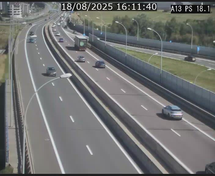 Traffic live webcam Luxembourg Dudelange - A13 direction Croix de Bettembourg - BK 18.1