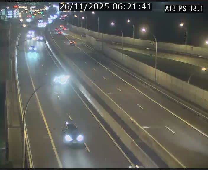 Traffic live webcam Luxembourg Dudelange - A13 direction Croix de Bettembourg - BK 18.1