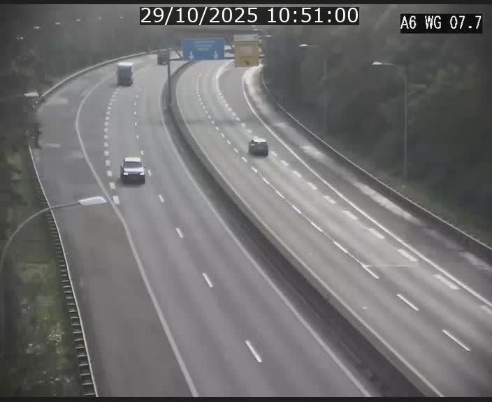 Traffic live webcam Luxembourg - Bridel - A6 - BK 7.7 - direction Belgique