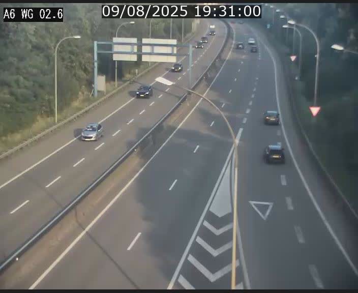 Traffic live webcam Luxembourg Croix de Cessange - A6 - BK 2.6 - direction France/Allemagne
