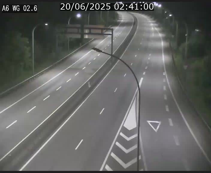 Traffic live webcam Luxembourg Croix de Cessange - A6 - BK 2.6 - direction France/Allemagne