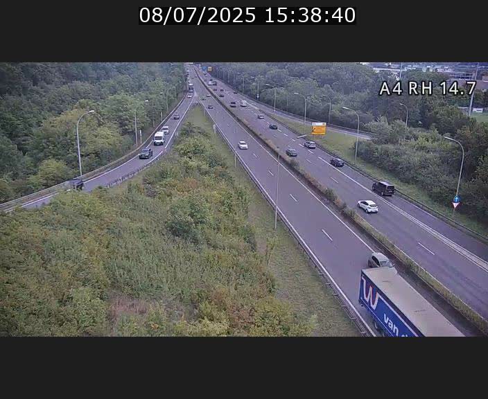 Traffic live webcam Luxembourg Jonction Lankelz - A4 - BK 14.7 - direction Luxembourg