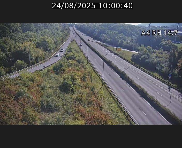 Traffic live webcam Luxembourg Jonction Lankelz - A4 - BK 14.7 - direction Luxembourg