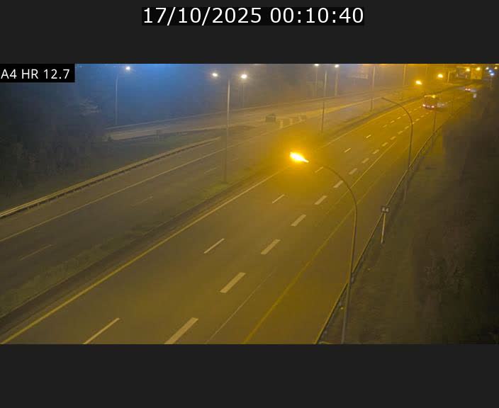 Traffic live webcam Luxembourg Esch sur Alzette - A4 - BK 12.7 - direction Esch-Belval