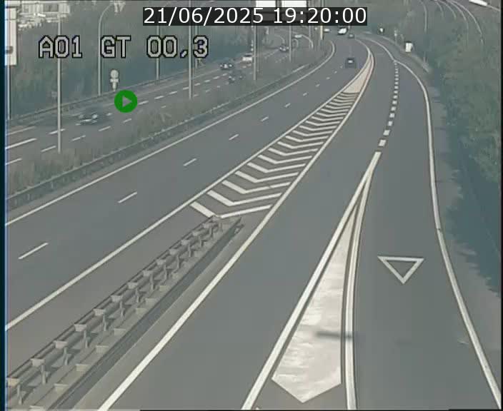 Traffic live webcam Luxembourg Croix de Gasperich - A1 direction Kirchberg - BK 0.3