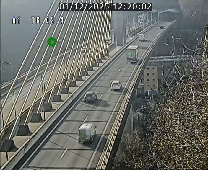 Traffic live webcam Luxembourg Sandweiler - A1 direction Luxembourg-ville - BK 2.4