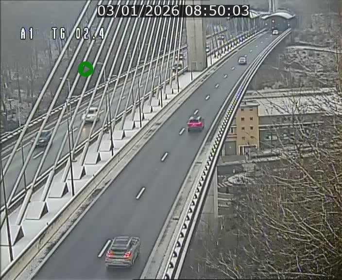 Traffic live webcam Luxembourg Sandweiler - A1 direction Luxembourg-ville - BK 2.4