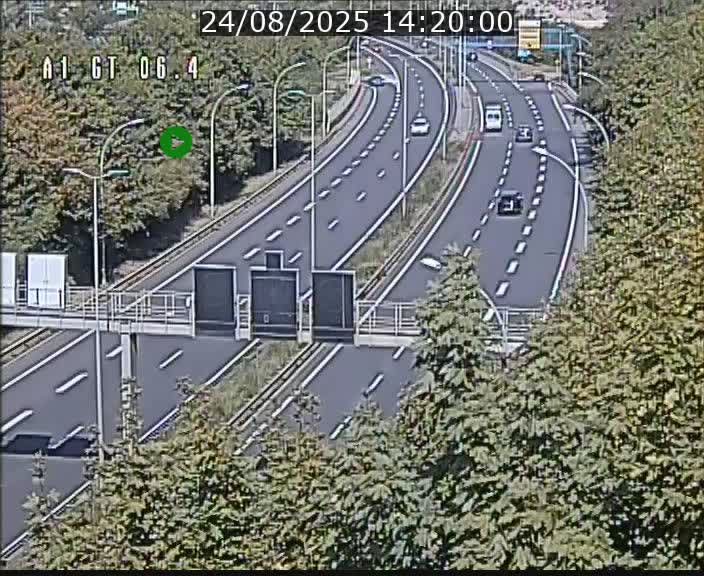 Traffic live webcam Luxembourg Hamm - A1 direction Sandweiler - BK 6.4