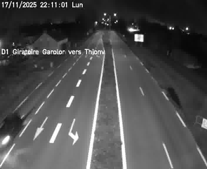 Webcam de surveillance sur D1 (France) à Ennery, cadrée vers Thionville, proposant une information routière utile aux déplacements quotidiens.
