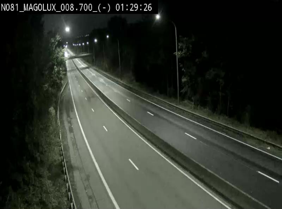 Webcam sur la N81 (E411) à hauteur de la jonction avec la N883. Vue orientée vers Arlon