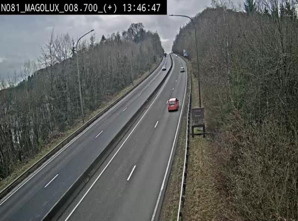 Webcam sur la N81 (E411) à hauteur de la jonction avec la N883. Vue orientée vers Longwy