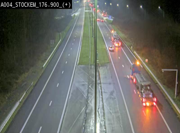Webcam au-dessus de l'E411 sur la N83 à hauteur de la sortie Stockem. Vue orientée vers Arlon