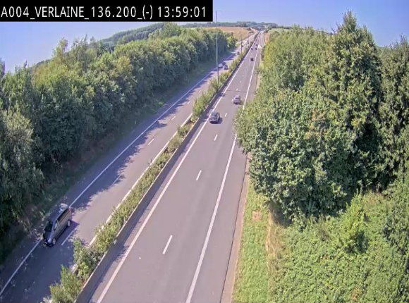 Webcam sur l'E411 à hauteur du pont surplombant la N40, à proximité de la sortie 26 Verlaine - Libramont-Chevigny. Vue orientée vers Namur