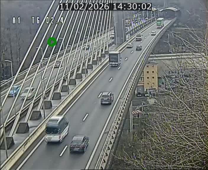 Traffic live webcam Luxembourg Sandweiler - A1 direction Luxembourg-ville - BK 2.4