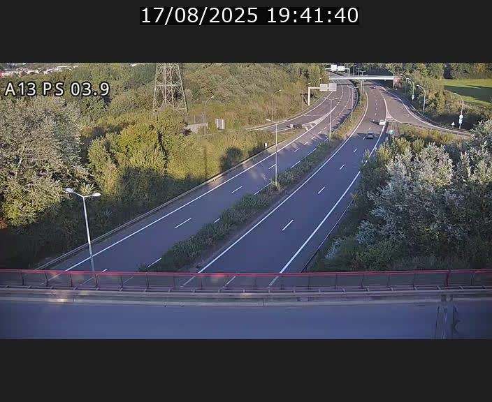 Traffic live webcam Luxembourg Differdange - A13 direction Esch-sur-Alzette - BK 3.9