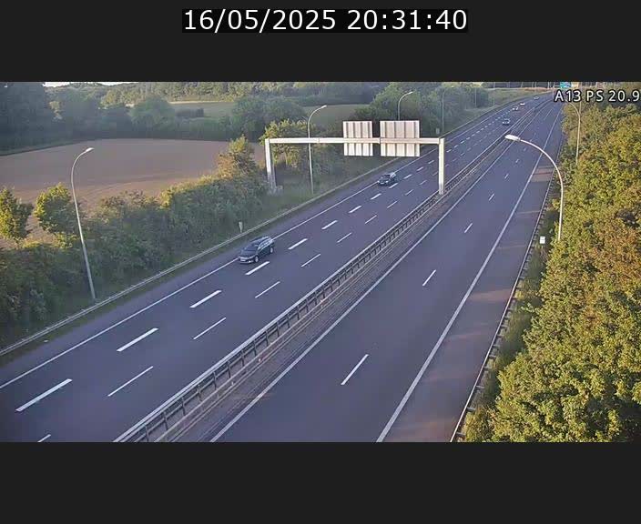 Traffic live webcam Luxembourg Croix de Bettembourg, rond-point d'Hellange - A13 direction Allemagne - BK 20.9