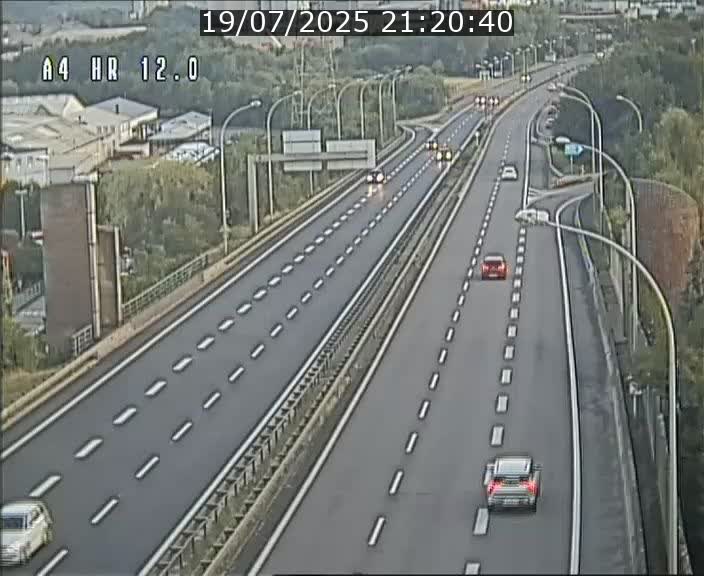 Traffic live webcam Luxembourg Jonction Foetz - A4 - BK 12.0 - direction Esch sur Alzette
