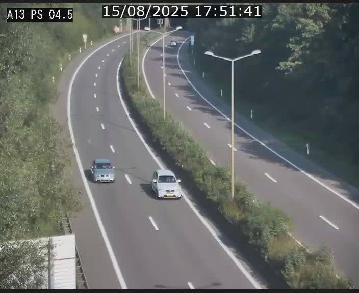 Traffic live webcam Luxembourg Differdange - A13 direction Esch-sur-Alzette - BK 4.5