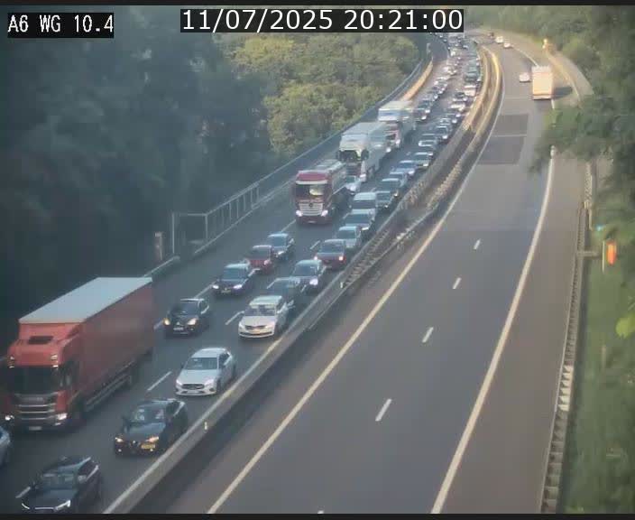 Traffic live webcam Luxembourg Mamer - A6 - BK 10.4 - direction Luxembourg/France/Allemagne