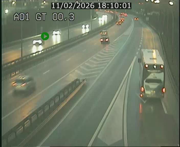 Traffic live webcam Luxembourg Croix de Gasperich - A1 direction Kirchberg - BK 0.3