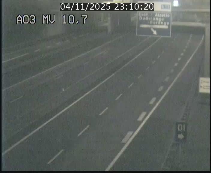 Traffic live webcam Luxembourg Croix de Bettembourg - A3 - BK 10.7 - direction France