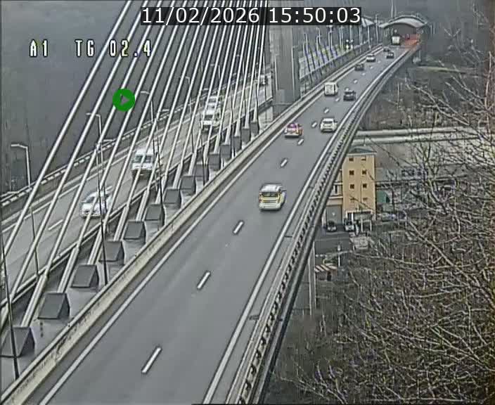 Traffic live webcam Luxembourg Sandweiler - A1 direction Luxembourg-ville - BK 2.4
