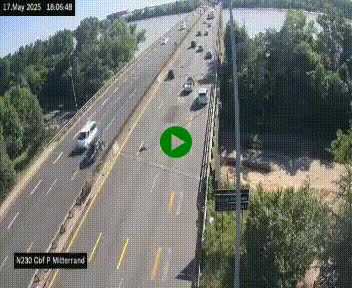 Webcam sur le périphérique de Bordeaux à l'est de la ville. Caméra située sur le Pont Mitterand sur la N230
