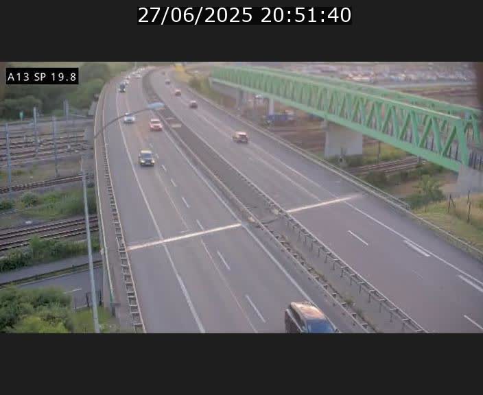 Traffic live webcam Luxembourg Croix de Bettembourg - A13 direction Esch-sur-Alzette - BK 19.8