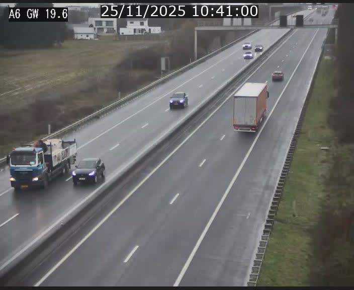 Traffic live webcam Luxembourg - Steinfort - A6 - BK 19.6 - direction Belgique
