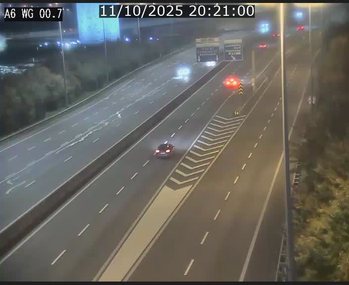 Traffic live webcam Luxembourg Croix de Cessange - A6 - BK 0.7 - direction A3 France