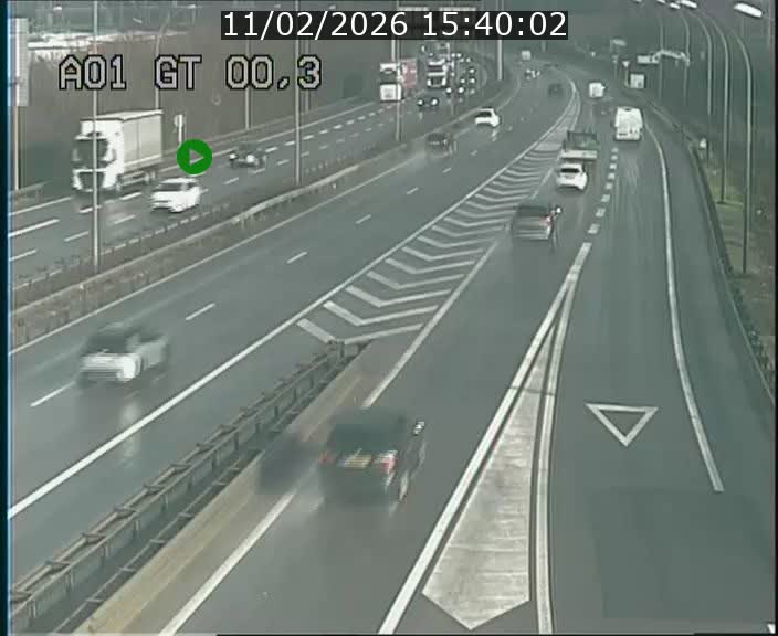 Traffic live webcam Luxembourg Croix de Gasperich - A1 direction Kirchberg - BK 0.3