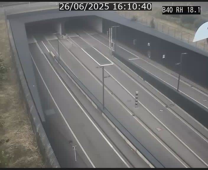 Webcam sur la route de contournement d'Esch-Belval avant le tunnel Central Gate au niveau de la porte de France et du radar fixe