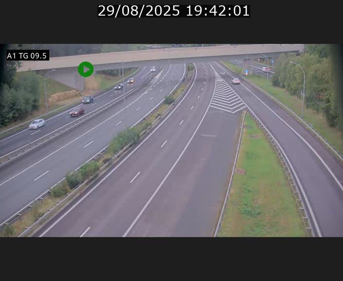 Traffic live webcam Luxembourg Jonction Grünewald - A1 direction Luxembourg-ville - BK 9.5