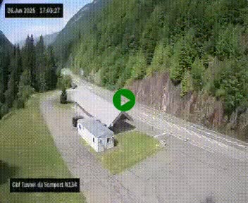 Webcam à l'entrée du tunnel du Somport, côté français, sur la N134, dans les Pyrénées, en direction de l'Espagne, à 1116 mètres d'altitude