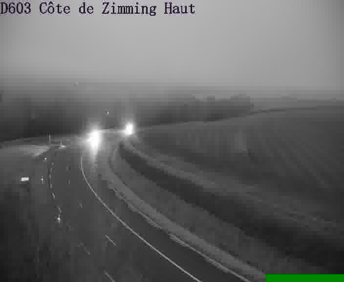 Webcam sur la D603 située en haut de la Côte de Zimming. Vue orientée vers Saint-Avold.