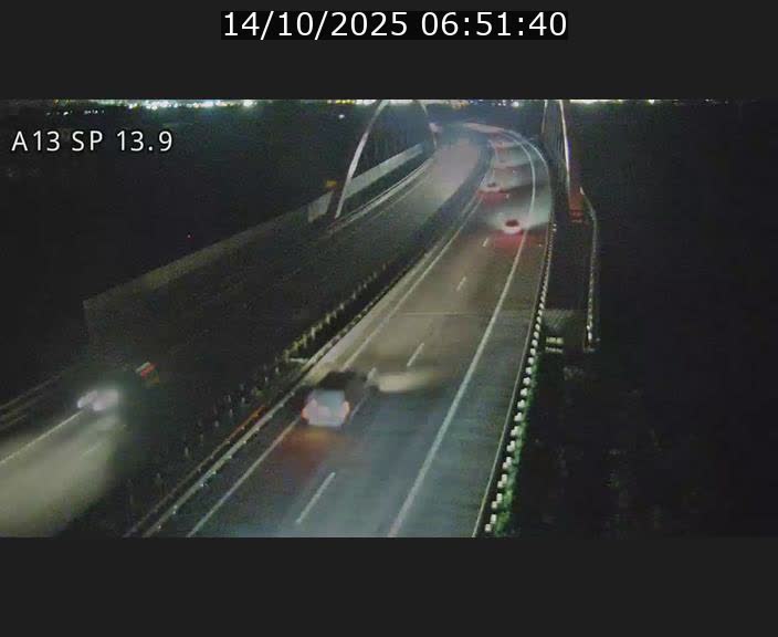 Traffic live webcam Luxembourg Kayl - A13 direction Esch-sur-Alzette/Luxembourg-ville - BK 13.9