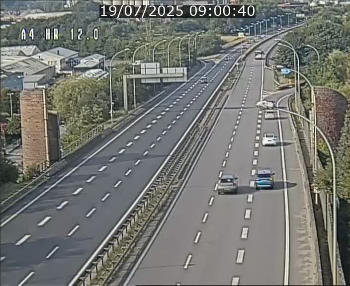 Traffic live webcam Luxembourg Jonction Foetz - A4 - BK 12.0 - direction Esch sur Alzette
