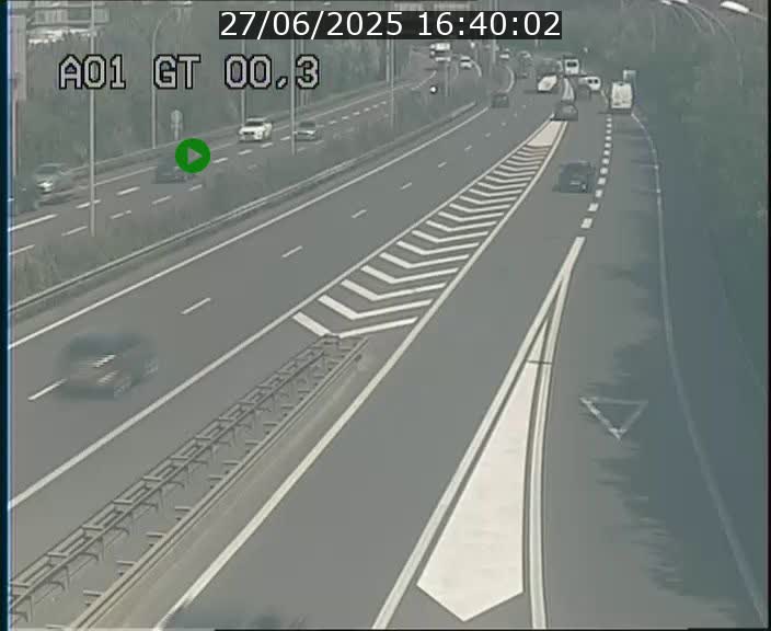 Traffic live webcam Luxembourg Croix de Gasperich - A1 direction Kirchberg - BK 0.3