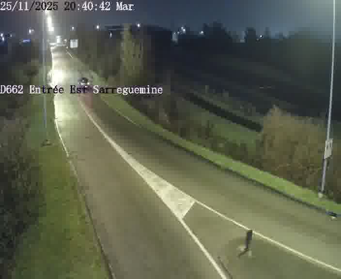 Point de vue trafic déployé sur D662 (France) à Sarreguemines, regardant vers Sarreguemines, aidant conducteurs et services à anticiper les flux.