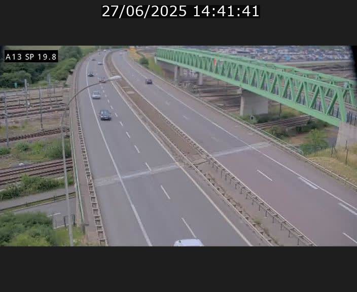 Traffic live webcam Luxembourg Croix de Bettembourg - A13 direction Esch-sur-Alzette - BK 19.8