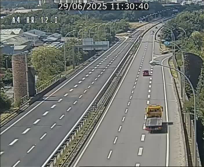 Traffic live webcam Luxembourg Jonction Foetz - A4 - BK 12.0 - direction Esch sur Alzette