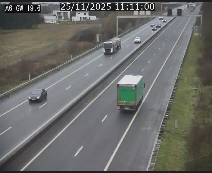 Traffic live webcam Luxembourg - Steinfort - A6 - BK 19.6 - direction Belgique