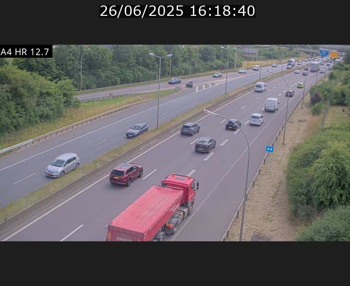Traffic live webcam Luxembourg Esch sur Alzette - A4 - BK 12.7 - direction Esch-Belval
